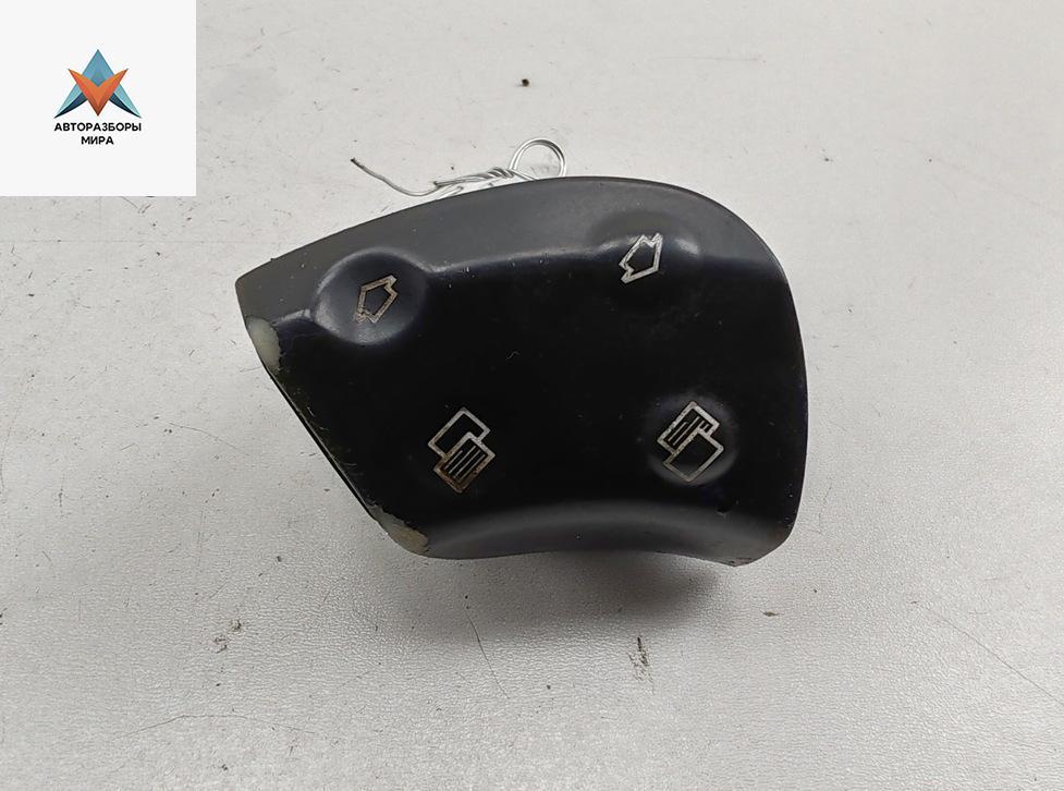 кнопки управления на руле Mercedes-Benz C-Класс W203/S203/CL203 2002, 2.6 л., бензин, МКПП, синий, универсал, 2038210879 - фото №1