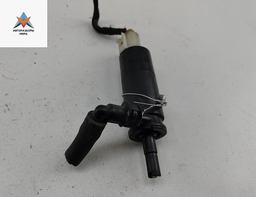 насос (моторчик) омывателя фар Mercedes-Benz S-Класс W221 2006, чёрный, седан, 2108691221 - фото №1