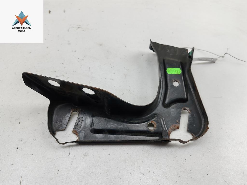 кронштейн (крепление) Skoda Octavia mk2 (A5 1Z) 2005, 1.6 л., бензин, МКПП, чёрный, универсал, 1Z0805072 - фото №1