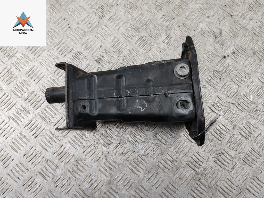 кронштейн переднего бампера Mercedes-Benz S-Класс W221 2006, 4.7 л., бензин, АКПП, чёрный, седан - фото №1