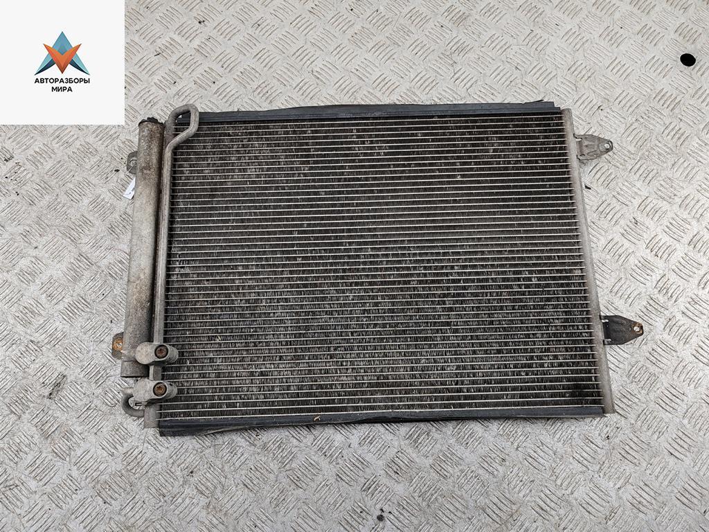 радиатор кондиционера Volkswagen Passat B6 2007, 2.0 л., дизель, АКПП, синий, универсал - фото №1