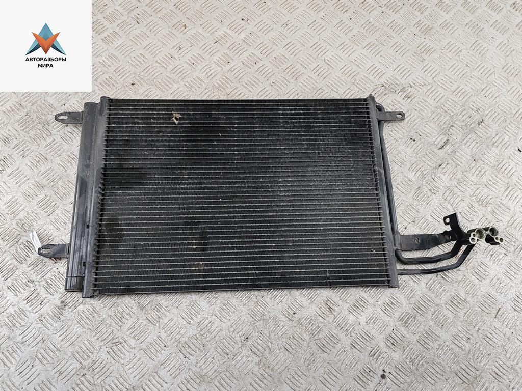 радиатор кондиционера Volkswagen Golf 5 поколение 2006, 1.6 л., бензин, МКПП, чёрный, хетчбэк 5 дв. - фото №1