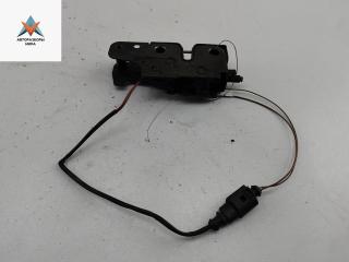 замок капота Skoda Octavia mk2 (A5 1Z) 2005, 1.6 л., бензин, МКПП, чёрный, универсал