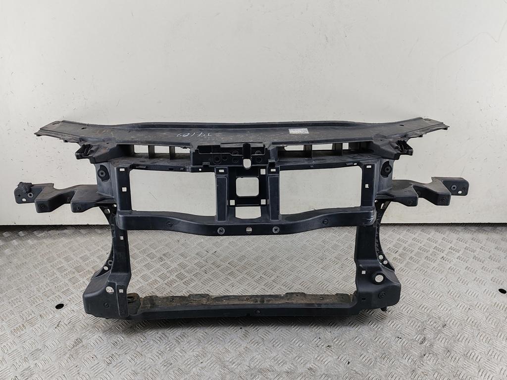 Рамка радиатора Volkswagen Passat B6 2007, 2.0 л., дизель, АКПП, синий, универсал