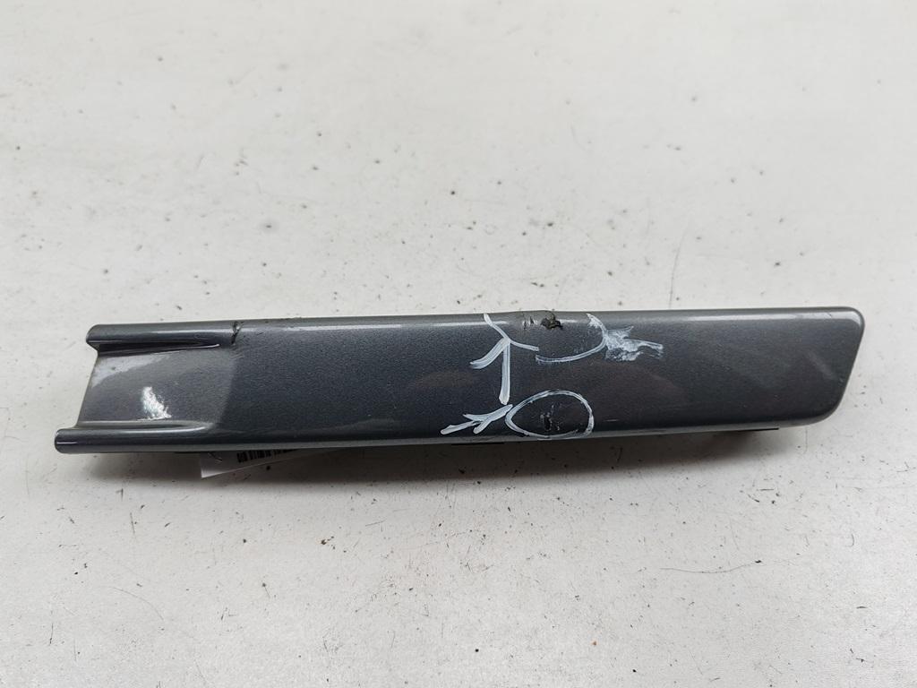 молдинг переднего бампера Volkswagen Passat B6 2006, 2.0 л., дизель, МКПП, серый, универсал, 3C0807645A