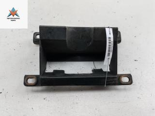 кронштейн (крепление) Volkswagen Touareg 1 поколение 2004, 5.0 л., дизель, АКПП, чёрный, внедорожник 5 дв.