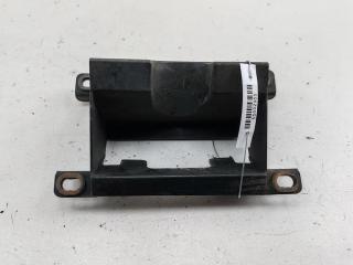 кронштейн (крепление) Volkswagen Touareg 1 поколение 2004, 5.0 л., дизель, АКПП, чёрный, внедорожник 5 дв.