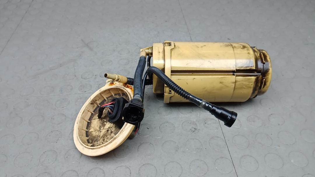 насос топливный Audi Q7 4L 2007, 3.0 л., D TDI, дизель, АКПП, внедорожник 5 дв., 7L6919088E, 7L8919679F - фото №1