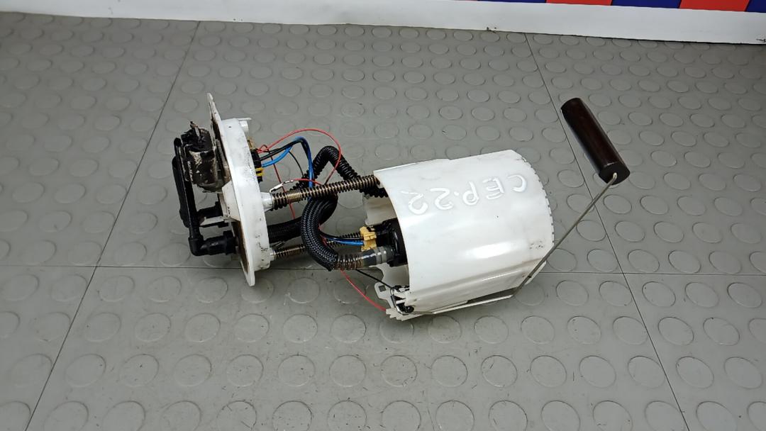 насос топливный Opel Insignia 1 поколение (A) 2009, 2.0 л., дизель, МКПП, хетчбэк 5 дв. - фото №1