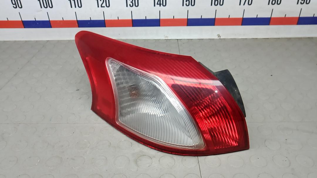 фонарь задний левый Mitsubishi Lancer 10 поколение 2010, 2.0 л., DiD, дизель, МКПП, хетчбэк 5 дв. - фото №1