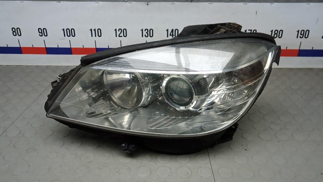 фара левая Mercedes-Benz C-Класс W204/S204 2008, 2.2 л., дизель, АКПП, седан - фото №1