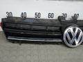решетка радиатора Volkswagen Golf 7 поколение 2013, 1.6 л., дизель, МКПП, хетчбэк 5 дв. - фото №2