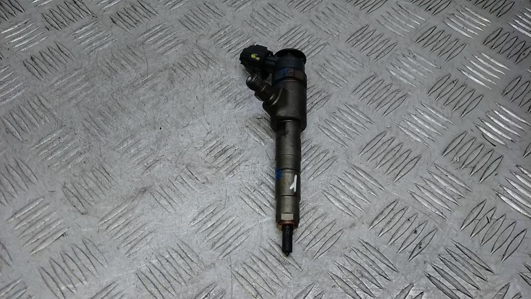 форсунка Peugeot 308 T9 2014, 1.6 л., дизель, МКПП, хетчбэк 5 дв., 0445110566 - фото №1