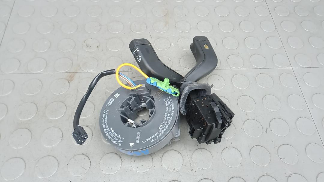 переключатель подрулевой Opel Meriva 2 поколение (B) 2010, 1.4 л., бензин, МКПП, минивэн, 24459850, 9185413, 1241210, 9185417, 1241028, 199128 - фото №1