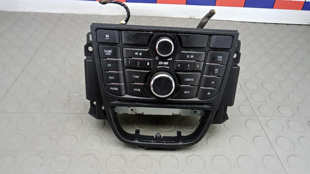 магнитола Opel Astra J 2009, 1.7 л., дизель, МКПП, хетчбэк 5 дв. - фото №1