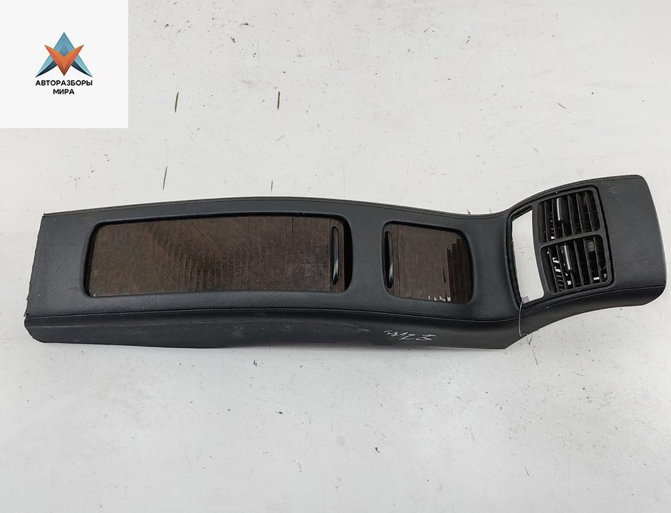 консоль салона (центральная часть) Mercedes-Benz CLS-Класс C219 2005, 3.5 л., бензин, АКПП, чёрный, седан, 2198600030 - фото №1