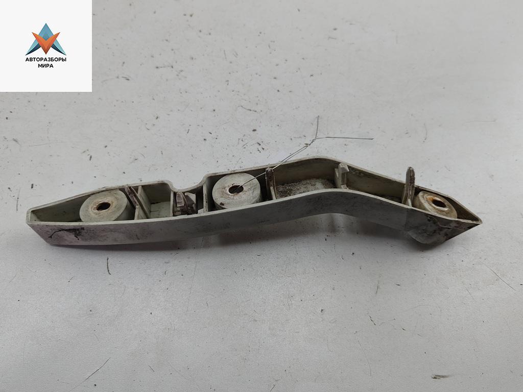 кронштейн переднего бампера Ford Focus 2 поколение 2006, 1.6 л., i, бензин, МКПП, чёрный, хетчбэк 5 дв., 4M5117D959AF - фото №1