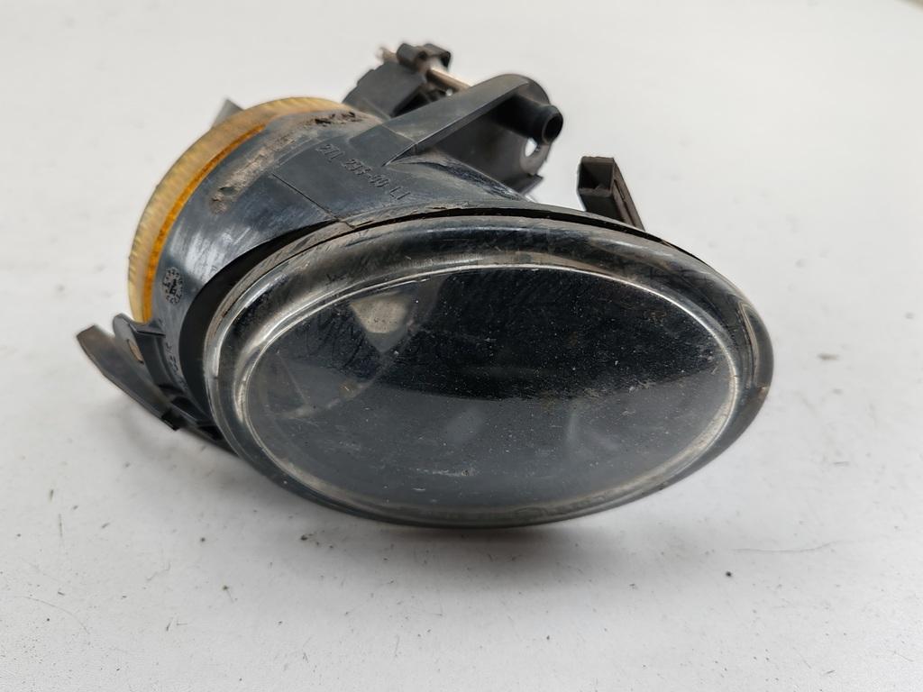 фара противотуманная левая Volkswagen Passat B6 2007, 2.0 л., дизель, МКПП, серый, универсал, 271293-00L
