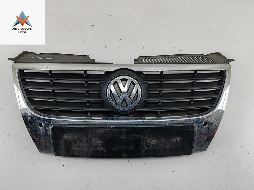 решетка радиатора Volkswagen Passat B6 2007, серый, универсал, 3C0853651AD - фото №1