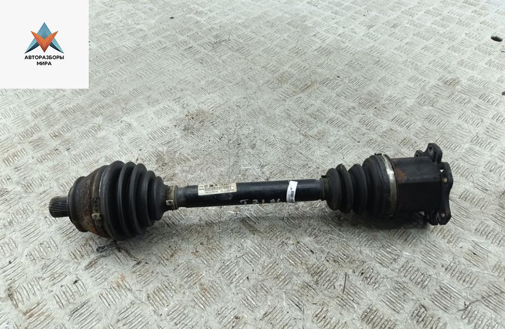полуось передняя правая (приводной вал, ШРУС) Audi A6 4F/C6 2005, 3.2 л., бензин, АКПП, чёрный, универсал - фото №1
