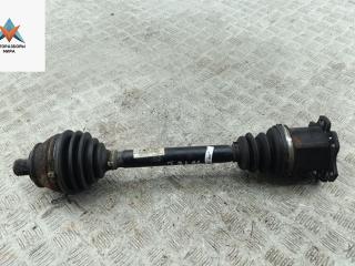 полуось передняя правая (приводной вал, ШРУС) Audi A6 4F/C6 2005, 3.2 л., бензин, АКПП, чёрный, универсал