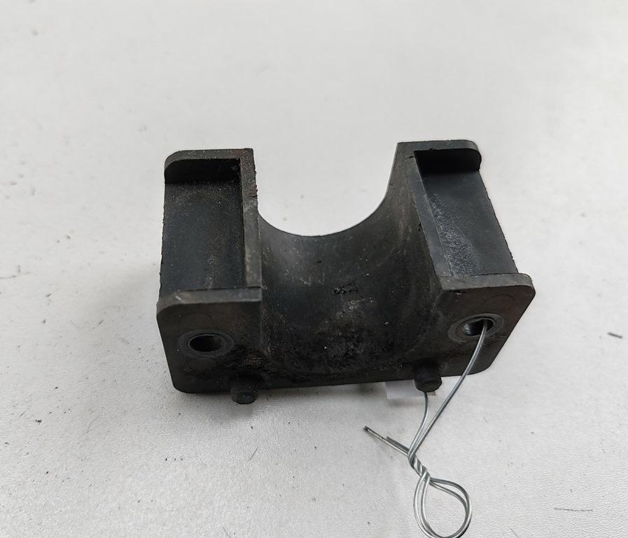кронштейн (крепление) Audi A6 C5 1998, 1.9 л., дизель, МКПП, чёрный, седан, 4B0807721