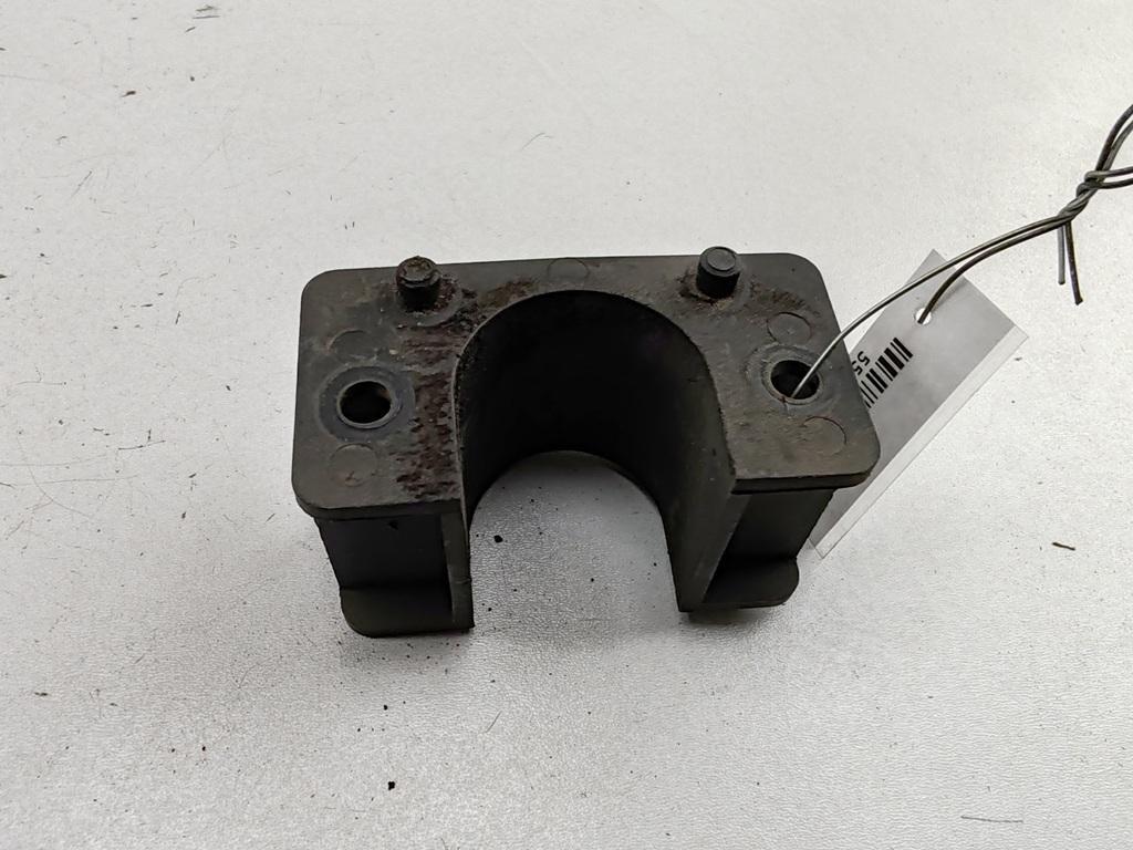 кронштейн (крепление) Audi A6 C5 1998, 1.9 л., дизель, МКПП, чёрный, седан, 4B0807722