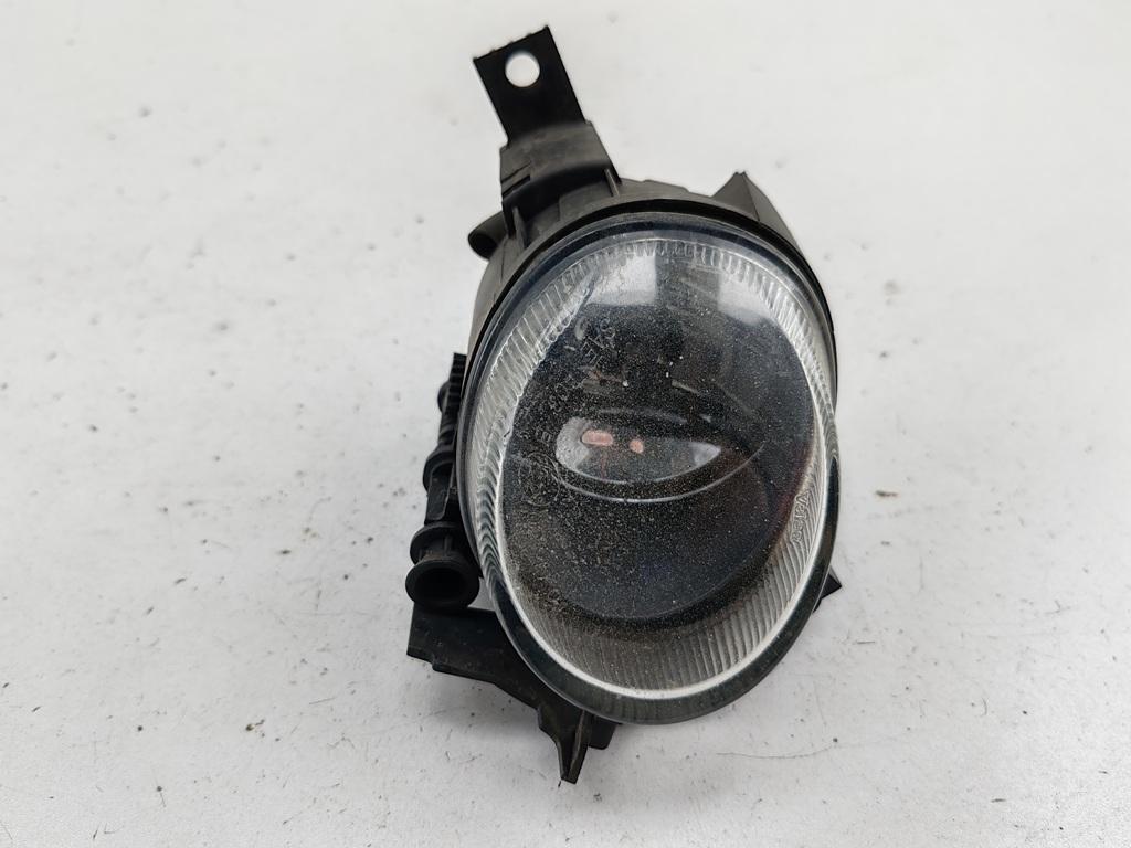фара противотуманная правая Audi A4 B7 2005, 2.5 л., дизель, АКПП, серый, универсал, 8E0941700C