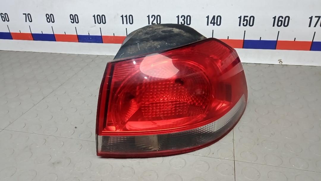 фонарь задний правый Volkswagen Golf 6 поколение 2009, 2.0 л., дизель, МКПП, хетчбэк 5 дв., 5K0945096E, 5K0945096N - фото №1