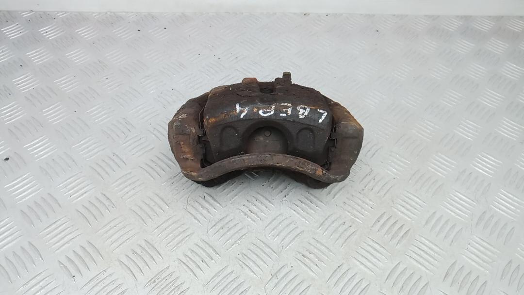 суппорт передний левый Hyundai ix35 1 поколение 2011, 1.7 л., дизель, МКПП, внедорожник 5 дв., 581102S700, 581802SA70 - фото №1