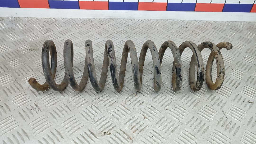 пружина задняя Ford Kuga 1 поколение 2009, 2.0 л., дизель, МКПП, внедорожник 5 дв. - фото №1