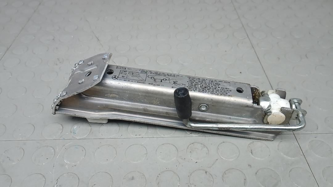 домкрат Mercedes-Benz C-Класс W204/S204 2008, 2.2 л., дизель, МКПП, седан - фото №1