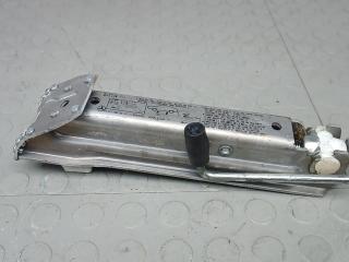 домкрат Mercedes-Benz C-Класс W204/S204 2008, 2.2 л., дизель, МКПП, седан