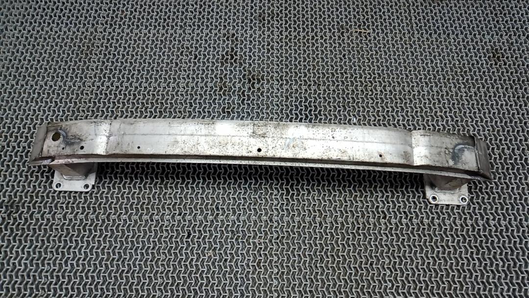 усилитель бампера переднего Peugeot 308 T9 2014, 1.6 л., дизель, МКПП, хетчбэк 5 дв. - фото №1