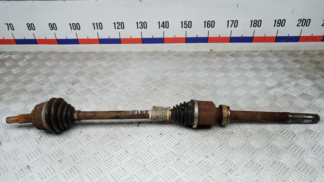 полуось передняя правая (приводной вал, ШРУС) Peugeot 308 T9 2014, 1.6 л., дизель, МКПП, хетчбэк 5 дв. - фото №1