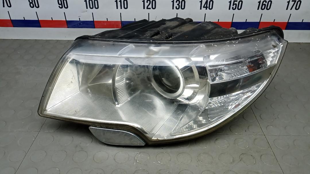 фара левая Skoda Superb 2 поколение 2012, 1.6 л., дизель, МКПП, хетчбэк 5 дв. - фото №1