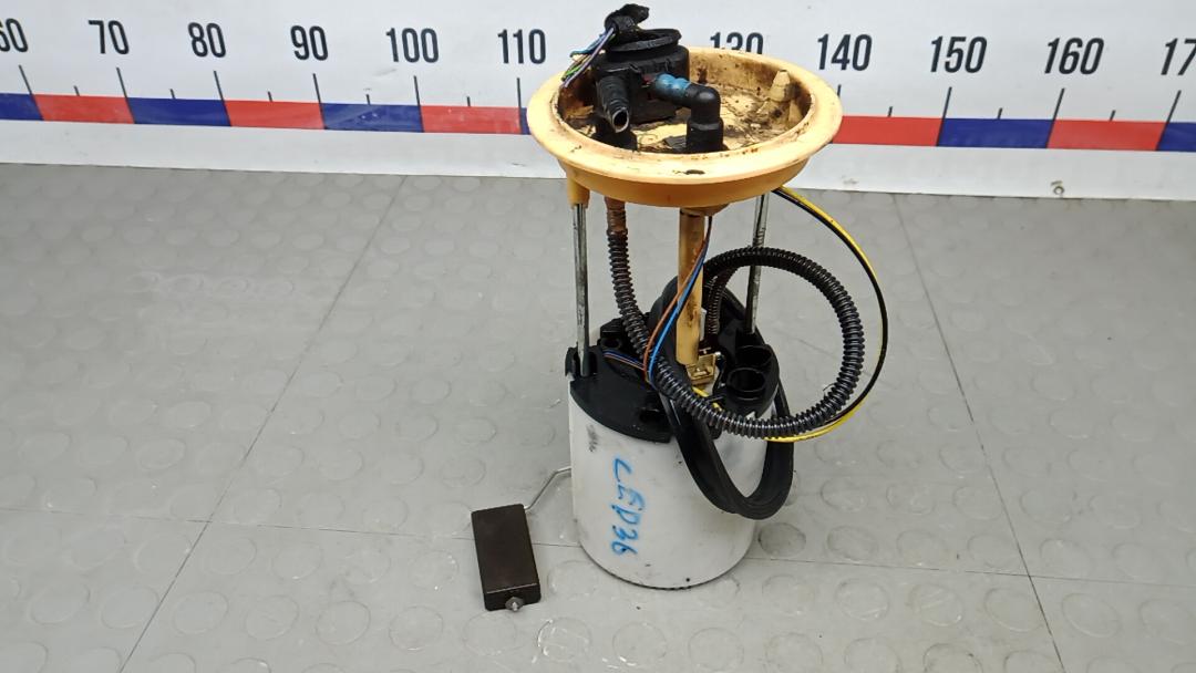 насос топливный Skoda Superb 2 поколение 2012, 1.6 л., дизель, МКПП, хетчбэк 5 дв. - фото №1