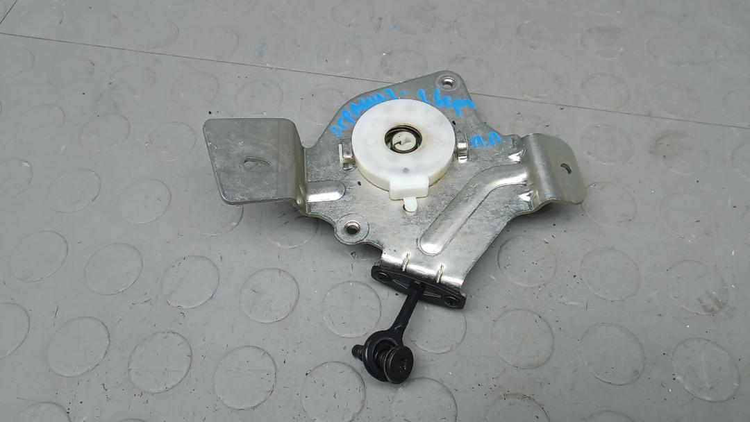 ограничитель открывания двери Peugeot 3008 1 поколение 2012, 1.6 л., дизель, МКПП, хетчбэк 5 дв. - фото №1