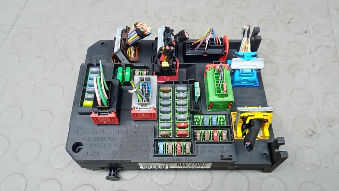 блок комфорта Peugeot 308 T9 2014, 1.6 л., дизель, МКПП, хетчбэк 5 дв., 980668788001 - фото №1