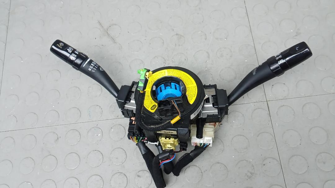 переключатель подрулевой Hyundai Santa Fe 2 поколение (CM) 2007, 2.2 л., дизель, МКПП, внедорожник 5 дв. - фото №1