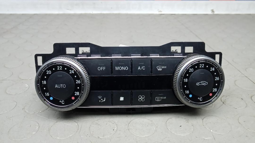 блок управления печки / климат-контроля Mercedes-Benz C-Класс W204/S204 2008, 2.2 л., дизель, АКПП, седан - фото №1