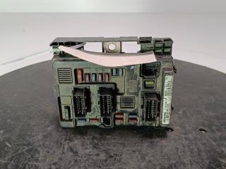 блок предохранителей Peugeot 307 1 поколение 2003, цвет, 9643498880