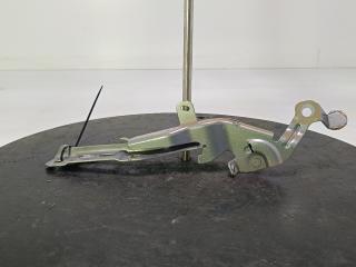 петля капота левая Peugeot 2008 1 поколение [рестайлинг] 2022, цвет, 9839901480