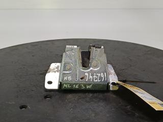 замок багажника Mercedes-Benz M-Класс W163 [рестайлинг] 2003, цвет, A1637400235