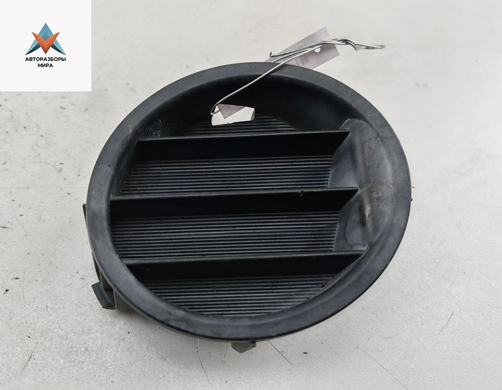 заглушка (решетка) в бампер Nissan Murano Z50 2005, 3.5 л., бензин, АКПП, серый, внедорожник 5 дв. - фото №1