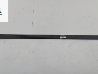 молдинг двери передней левой Volkswagen Passat B5 [рестайлинг] 2001, 1.6 л., бензин, МКПП, серый, универсал, 3B0853515