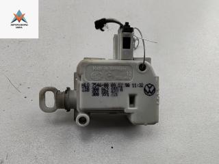 активатор замка багажника Audi A6 4B/C5 1999, 2.4 л., бензин, АКПП, чёрный, универсал, 3B0862159