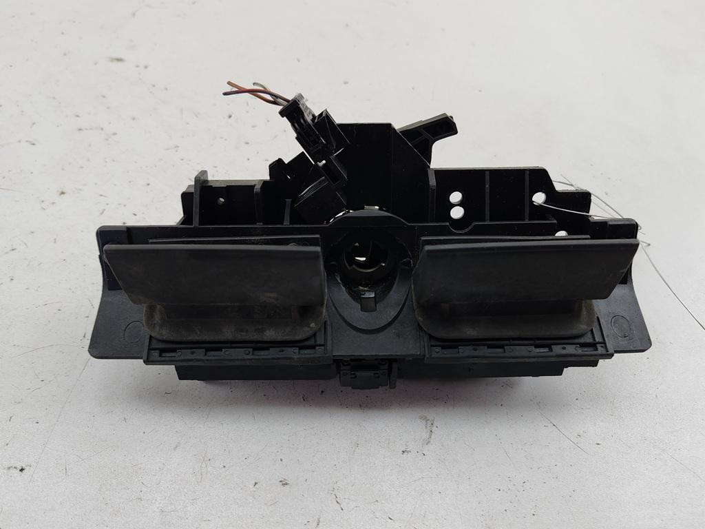 ручка крышки багажника Audi A6 C5 2002, синий, универсал, 4B0827585H