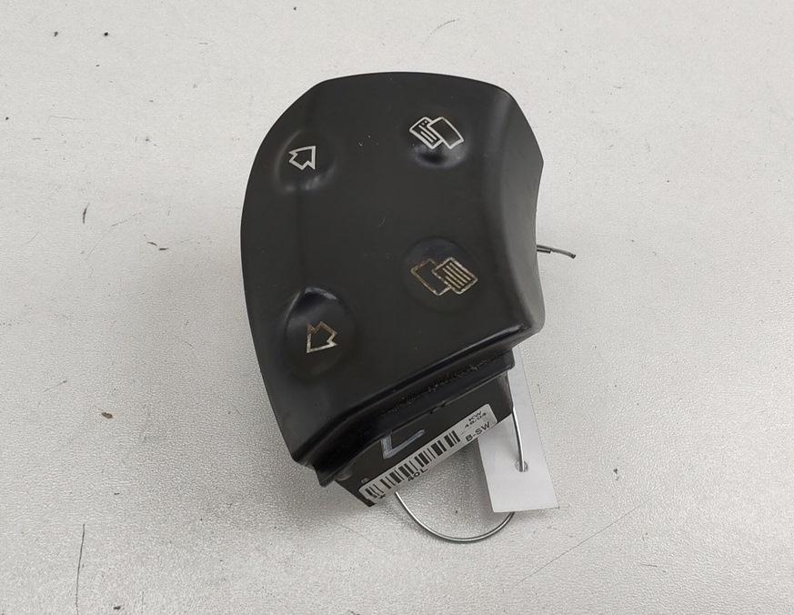 кнопки управления на руле Mercedes-Benz C W203 2004, 2.2 л., дизель, АКПП, серый, универсал, 2038210879