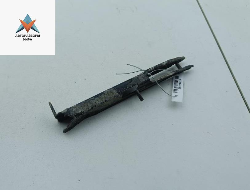 кронштейн переднего бампера Mercedes-Benz S-Класс W221 2006, 4.7 л., бензин, АКПП, чёрный, седан - фото №1